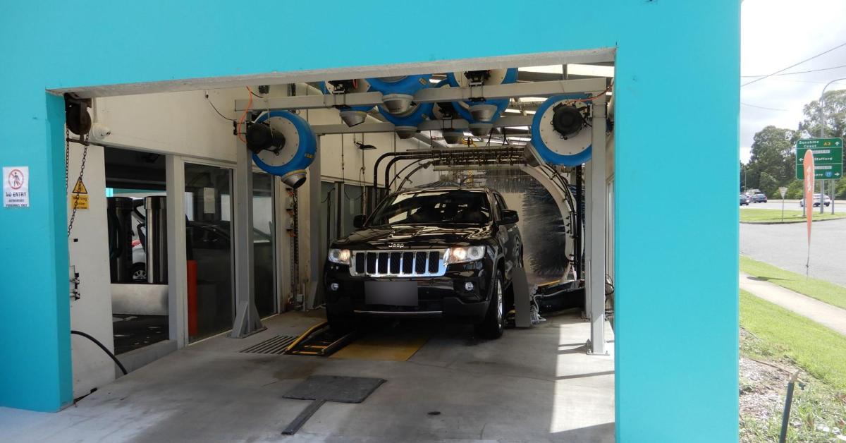 alt="Spin Car Wash's auto tunnel" 